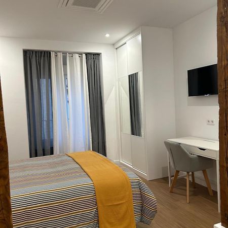 Apartamentos Gravina มาดริด ภายนอก รูปภาพ
