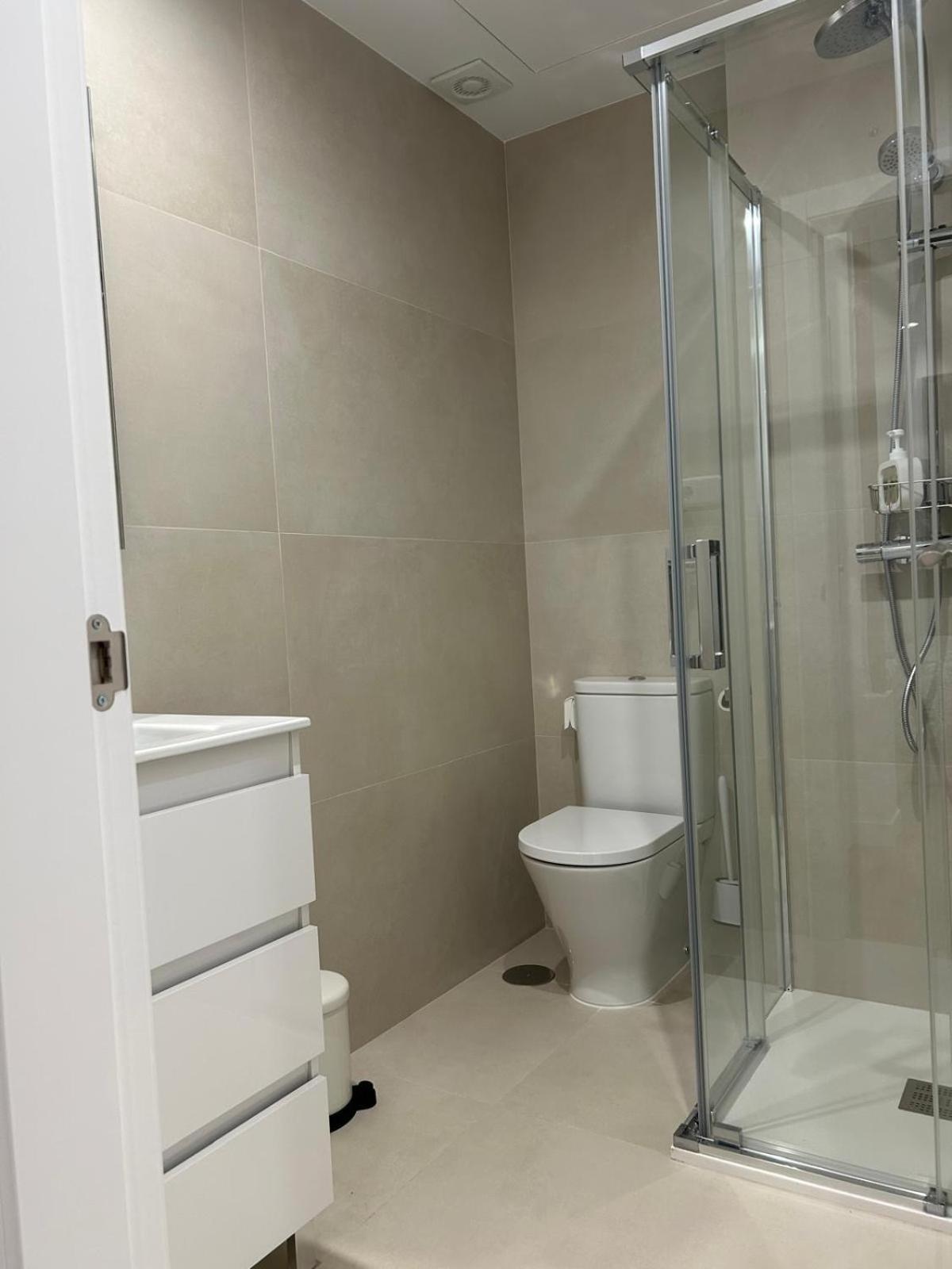 Apartamentos Gravina มาดริด ภายนอก รูปภาพ